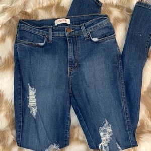 Distressed High waisted skinny jeans